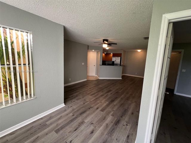 3350 N Pinewalk Dr N 1414, Margate, FL 33063