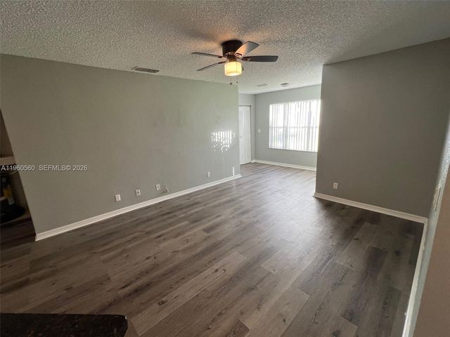 3350 N Pinewalk Dr N 1414, Margate, FL 33063