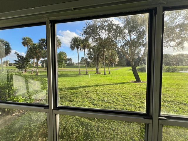 3350 N Pinewalk Dr N 1414, Margate, FL 33063