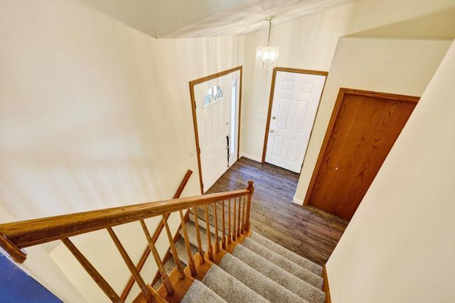 3165 Edmonton Drive, Sun Prairie, WI 53590