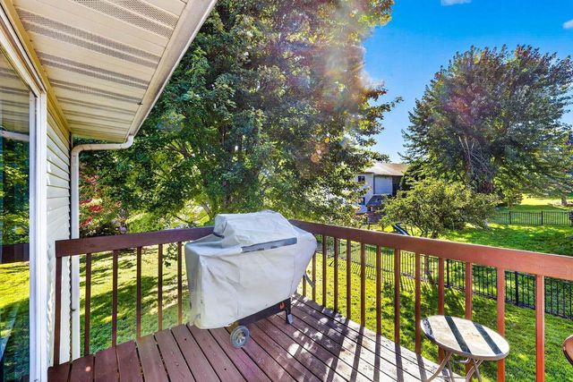 3165 Edmonton Drive, Sun Prairie, WI 53590