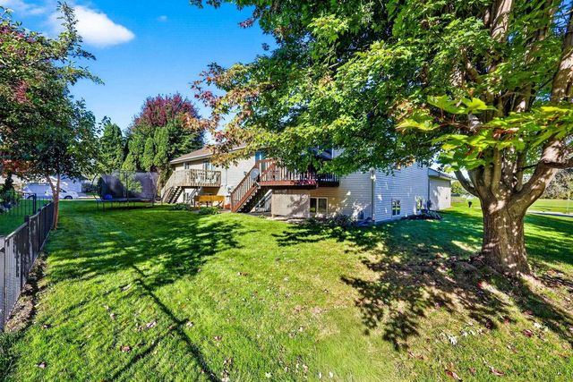 3165 Edmonton Drive, Sun Prairie, WI 53590