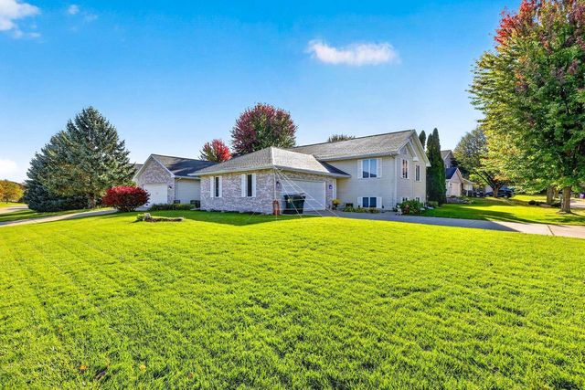 3165 Edmonton Drive, Sun Prairie, WI 53590
