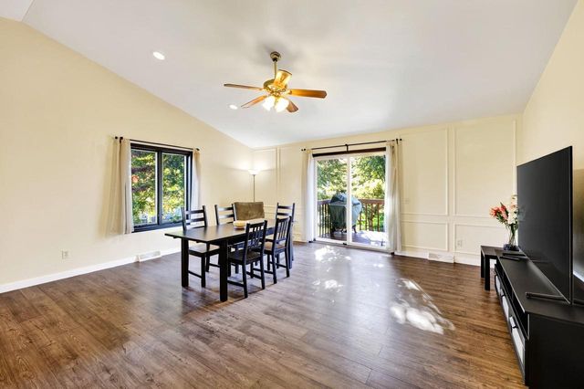 3165 Edmonton Drive, Sun Prairie, WI 53590