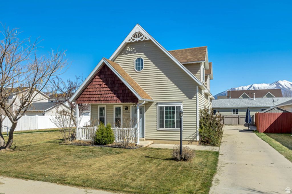 Image 2 of property listing at 198 N 860 W, Spanish Fork, UT 84660