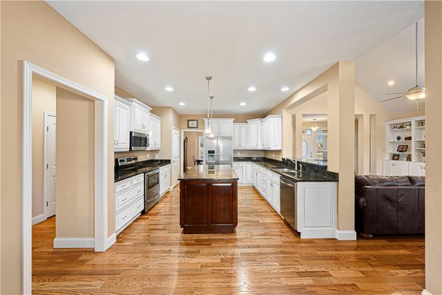 200 Willow Ridge Road, Westminster, SC 29693