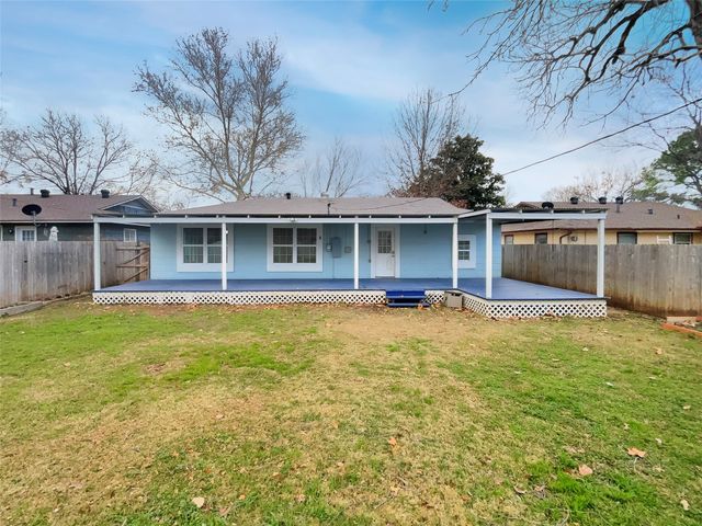 6132 Sundown Drive, Fort Worth, TX 76114