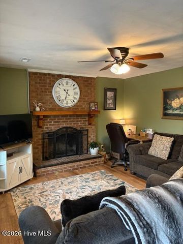 195 Persimmon Road SW, Calabash, NC 28467