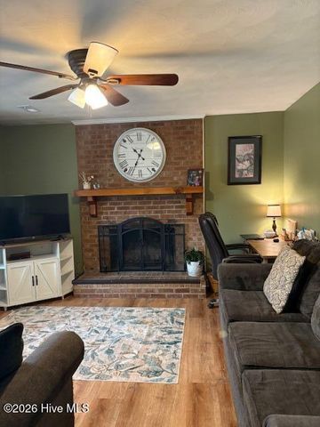 195 Persimmon Road SW, Calabash, NC 28467