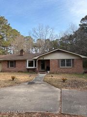 195 Persimmon Road SW, Calabash, NC 28467