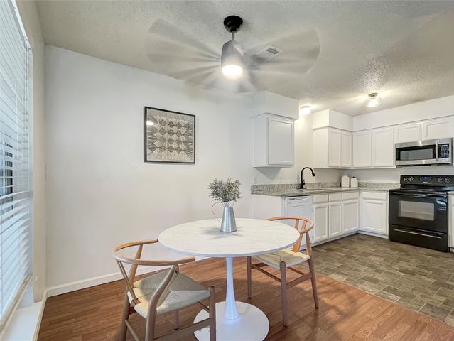 7000 Lincoln Drive, North Richland Hills, TX 76182
