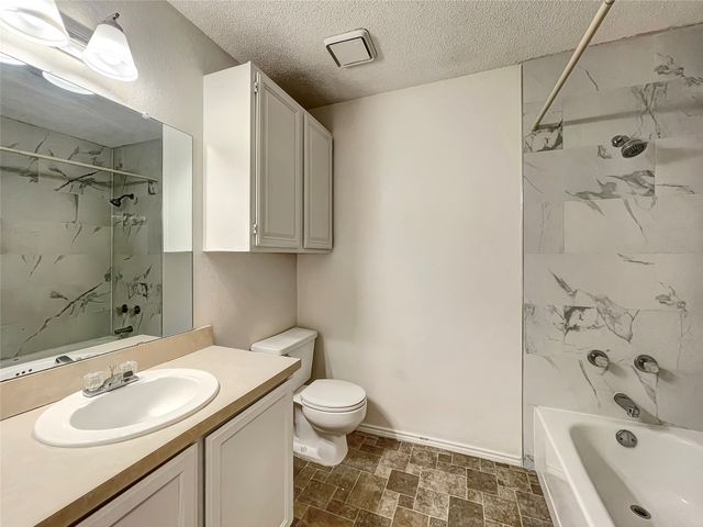 7000 Lincoln Drive, North Richland Hills, TX 76182