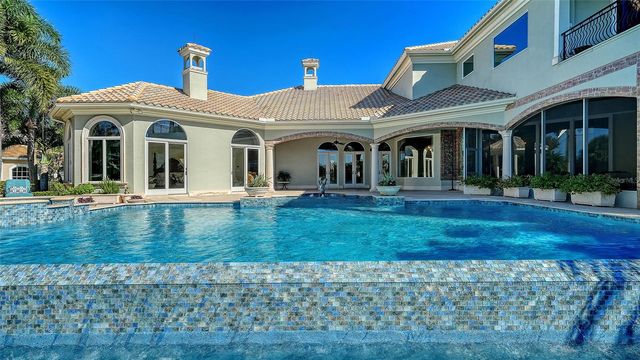 7320 BARCLAY COURT, University Park, FL 34201