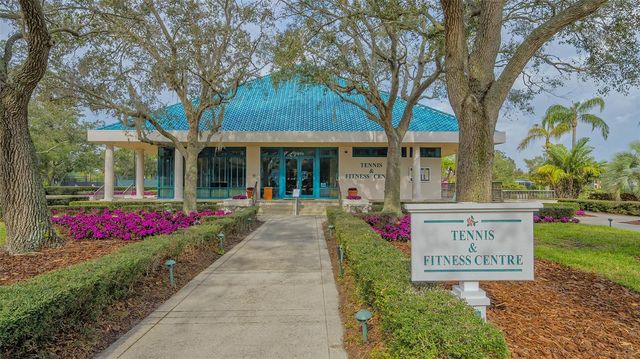 7320 BARCLAY COURT, University Park, FL 34201