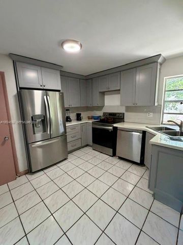 8001 NW 3rd Place, Margate, FL 33063