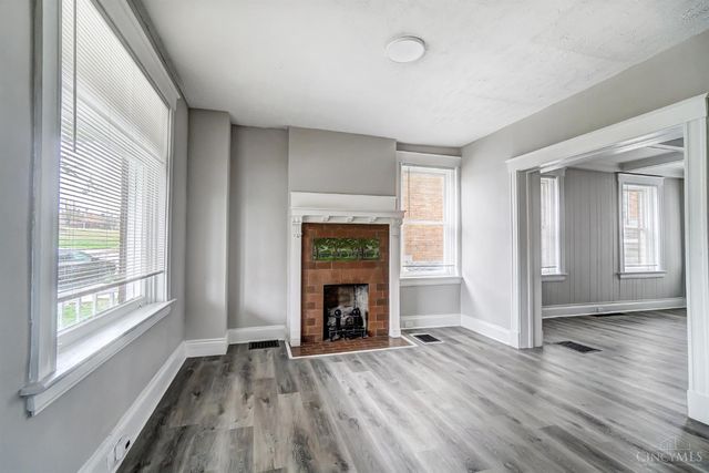 1575 Dixmont Avenue, Cincinnati, OH 45207