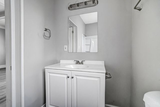 1575 Dixmont Avenue, Cincinnati, OH 45207
