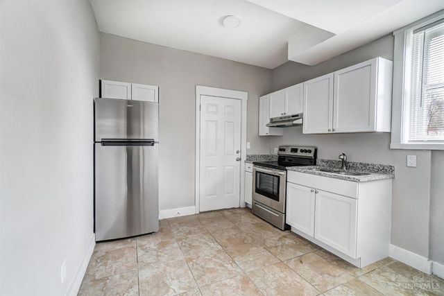 1575 Dixmont Avenue, Cincinnati, OH 45207