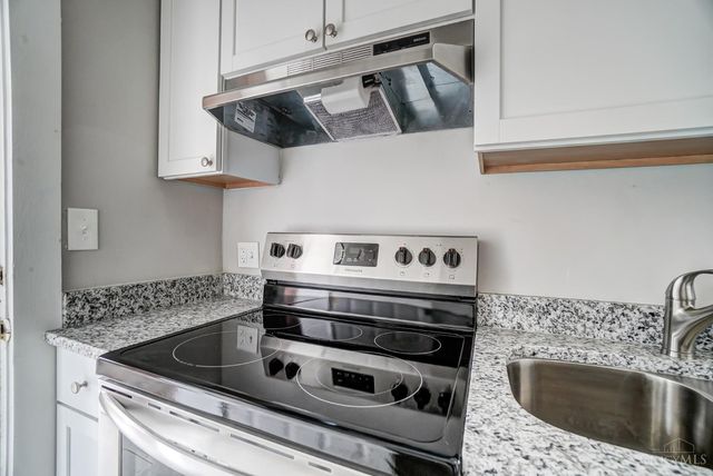 1575 Dixmont Avenue, Cincinnati, OH 45207