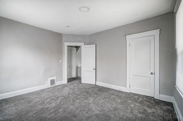 1575 Dixmont Avenue, Cincinnati, OH 45207