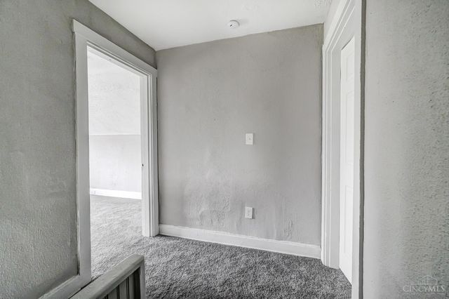 1575 Dixmont Avenue, Cincinnati, OH 45207