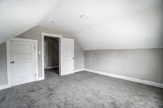 1575 Dixmont Avenue, Cincinnati, OH 45207