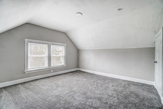 1575 Dixmont Avenue, Cincinnati, OH 45207