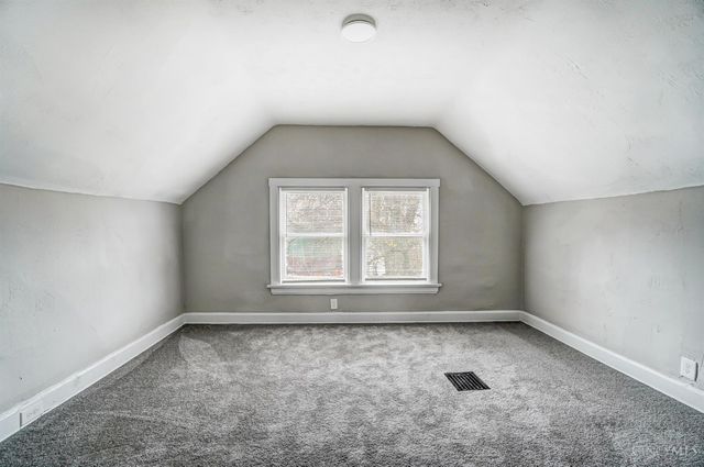 1575 Dixmont Avenue, Cincinnati, OH 45207