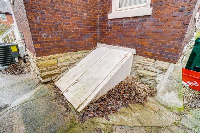 1575 Dixmont Avenue, Cincinnati, OH 45207