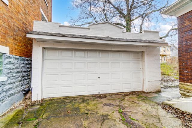 1575 Dixmont Avenue, Cincinnati, OH 45207