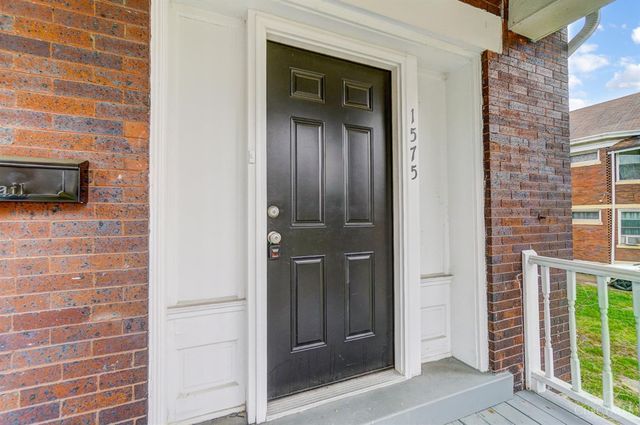 1575 Dixmont Avenue, Cincinnati, OH 45207