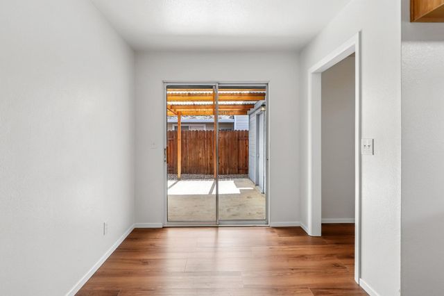 176 Stonybrook Dr, Ione, CA 95640