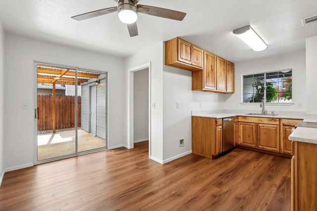 176 Stonybrook Dr, Ione, CA 95640