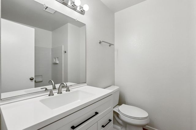 176 Stonybrook Dr, Ione, CA 95640