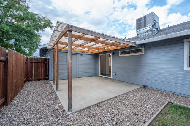 176 Stonybrook Dr, Ione, CA 95640