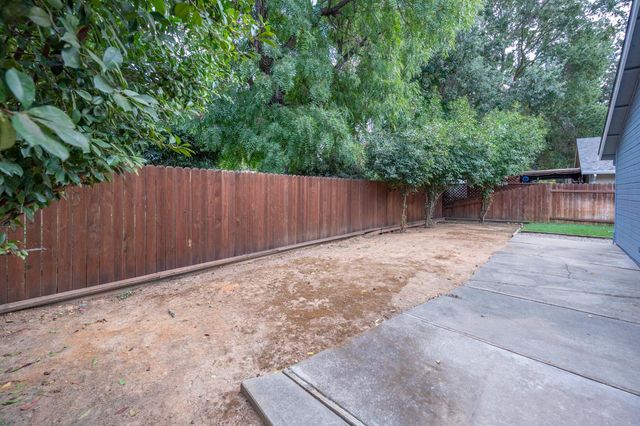 176 Stonybrook Dr, Ione, CA 95640