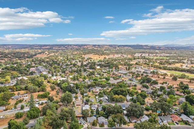 176 Stonybrook Dr, Ione, CA 95640