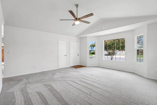 176 Stonybrook Dr, Ione, CA 95640