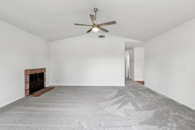 176 Stonybrook Dr, Ione, CA 95640