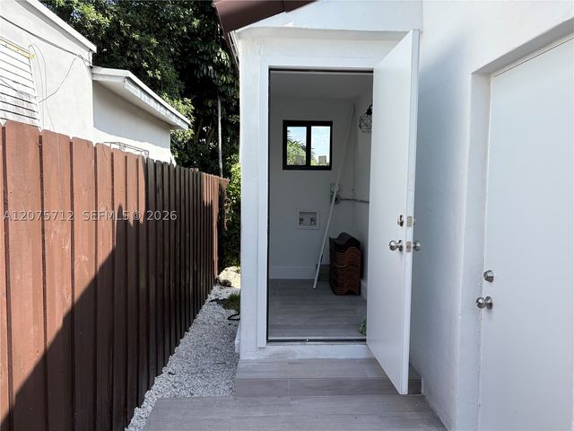 4291 SW 14th St, Miami, FL 33134