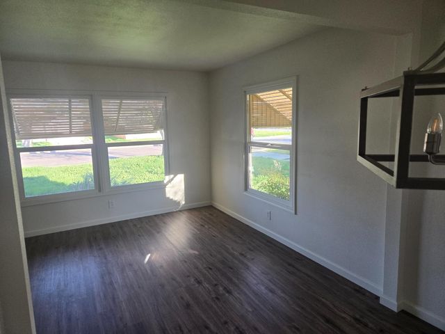 931 Delaware Ave, Los Banos, CA 93635