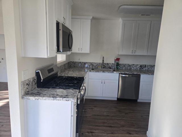 931 Delaware Ave, Los Banos, CA 93635