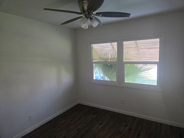 931 Delaware Ave, Los Banos, CA 93635