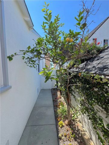 726 Esplanade, Redondo Beach, CA 90277