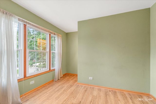 920 Fairfax Court, Elgin, IL 60120