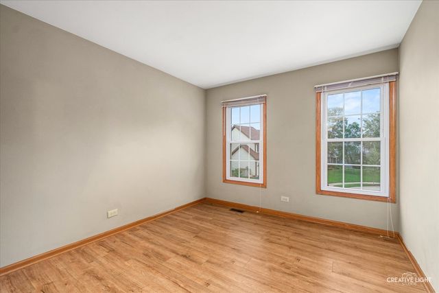 920 Fairfax Court, Elgin, IL 60120