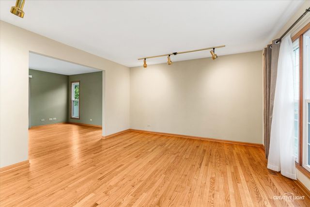 920 Fairfax Court, Elgin, IL 60120