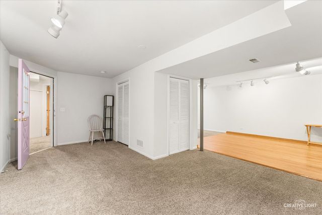 920 Fairfax Court, Elgin, IL 60120