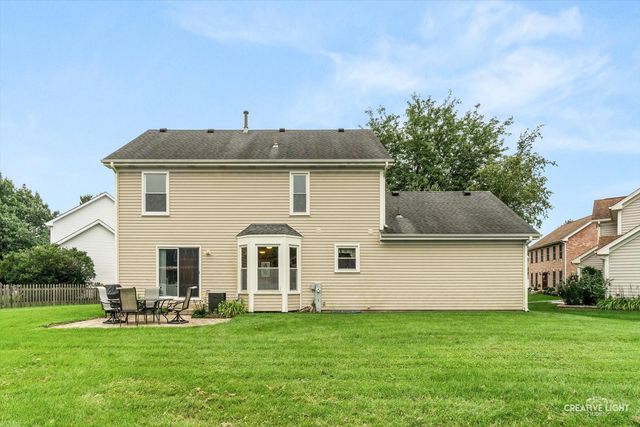 920 Fairfax Court, Elgin, IL 60120