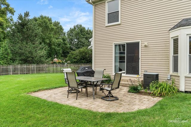 920 Fairfax Court, Elgin, IL 60120